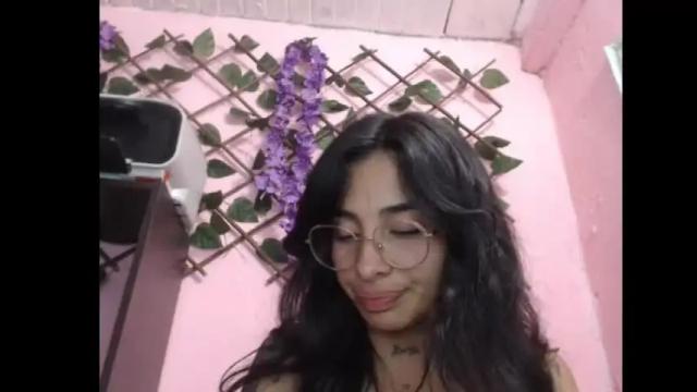 Image 7 of lilpalacio Stream on Chaturbate on 2 days ago