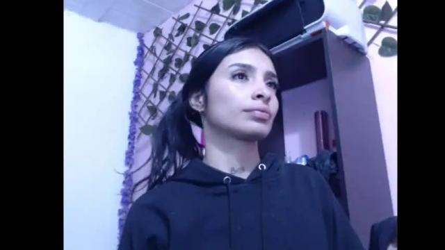 Image 2 of lilpalacio Stream on Chaturbate on 6 months ago