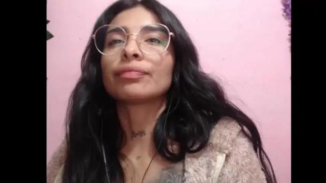 Image 3 of lilpalacio Stream on Chaturbate on 6 months ago