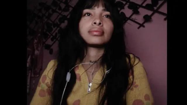 Image 3 of lilpalacio Stream on Chaturbate on 5 months ago