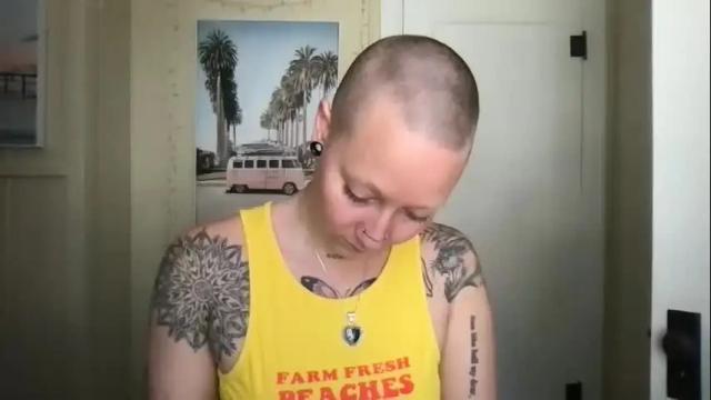 Image 10 of lilpeachykeenn Stream on Chaturbate on 15 months ago