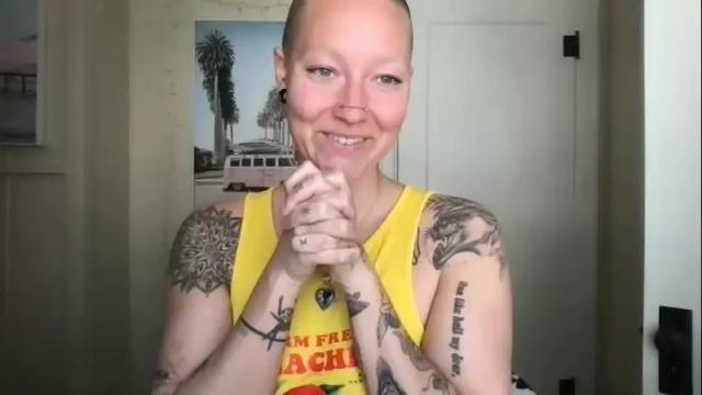 Image 12 of lilpeachykeenn Stream on Chaturbate on 15 months ago