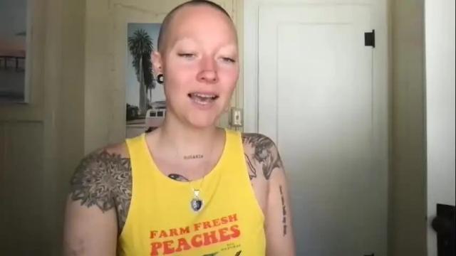Image 4 of lilpeachykeenn Stream on Chaturbate on 15 months ago