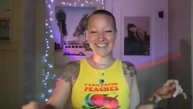 Image 8 of lilpeachykeenn Stream on Chaturbate on 15 months ago