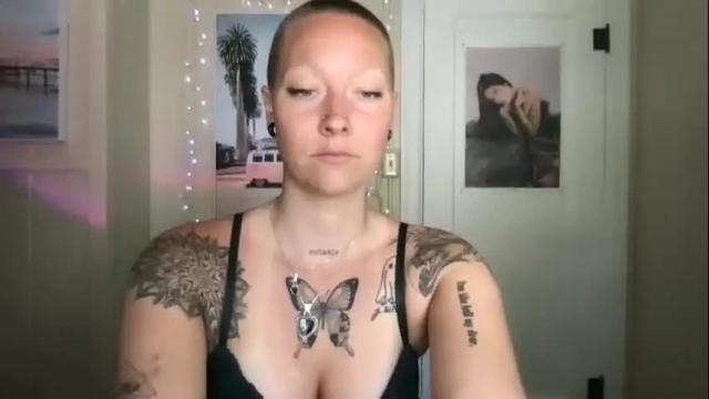 Image 7 of lilpeachykeenn Stream on Chaturbate on 15 months ago