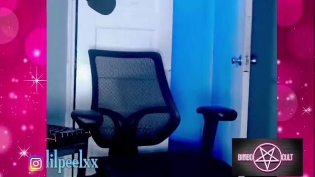 Image 10 of lilpeelxx Stream on Chaturbate on 2 months ago