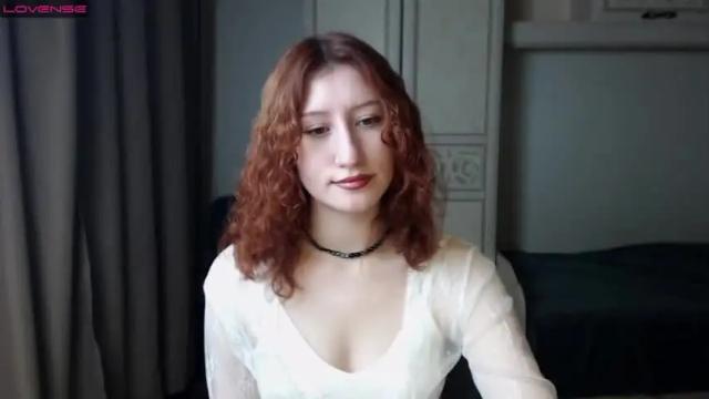 Image 10 of lilphaws Stream on Chaturbate on 16 months ago