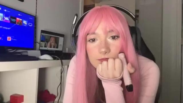Thumbnail 3, lilpinkygirl69's Stream at Chaturbate, 17 months ago