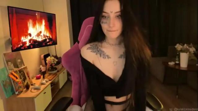 Image 8 of lilpresident Stream on Chaturbate on 3 months ago