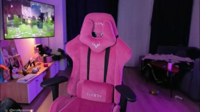 Image 10 of lilpresident Stream on Chaturbate on 2 months ago