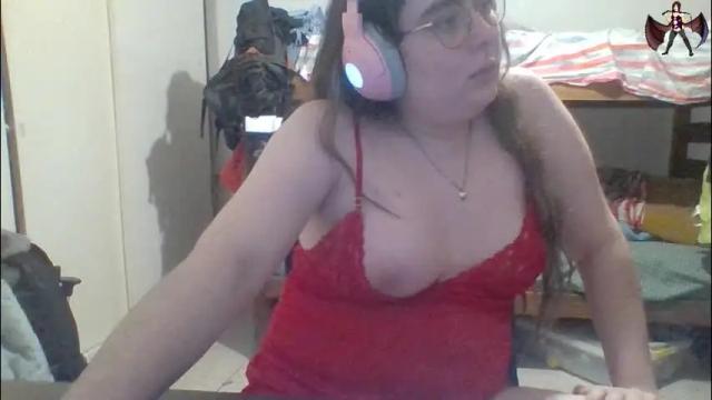 Image 6 of lilsuccubusvicky Stream on Chaturbate on 6 months ago