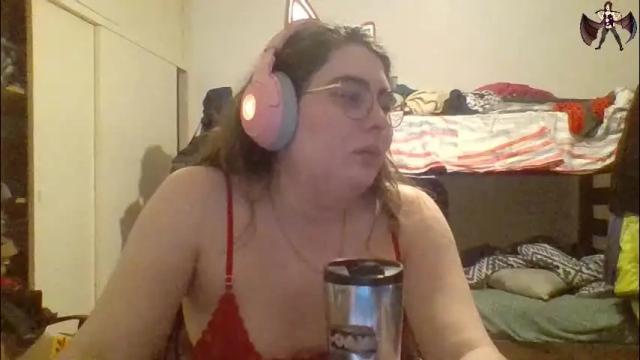 Image 2 of lilsuccubusvicky Stream on Chaturbate on 6 months ago
