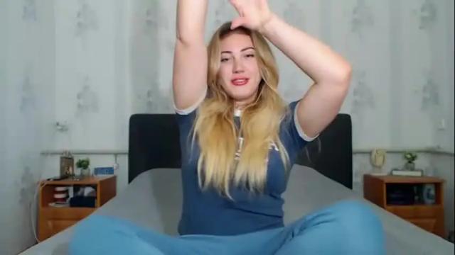Image 3 of lilu_cute25 Stream on Chaturbate on 1 month ago