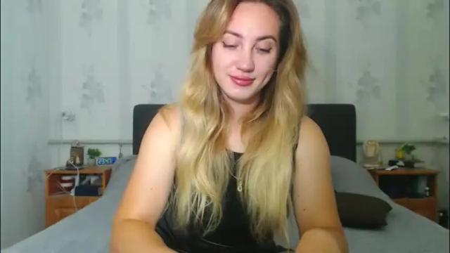 Image 2 of lilu_cute25 Stream on Chaturbate on 2 months ago