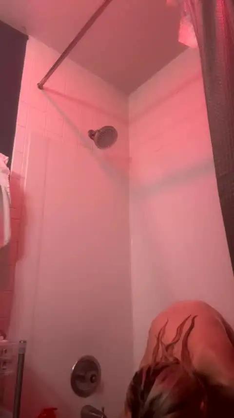 Image 2 of lilvioletxxx Stream on Chaturbate on 1 month ago