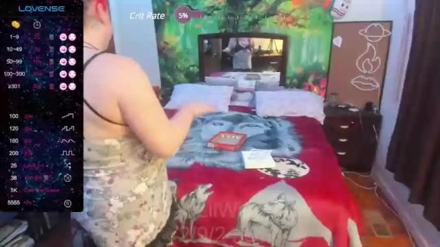 Image 2 of lilwitchplay Stream on Chaturbate on 15 months ago