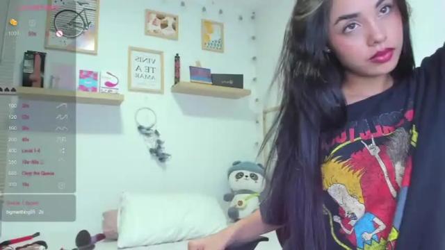 Image 2 of lily__leee Stream on Chaturbate on 15 months ago