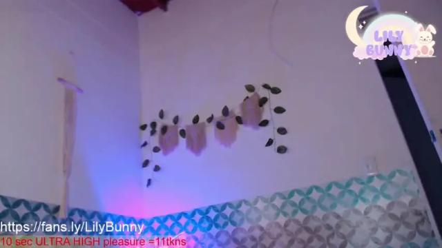 Image 6 of lily_bunny_1 Stream on Chaturbate on 15 months ago