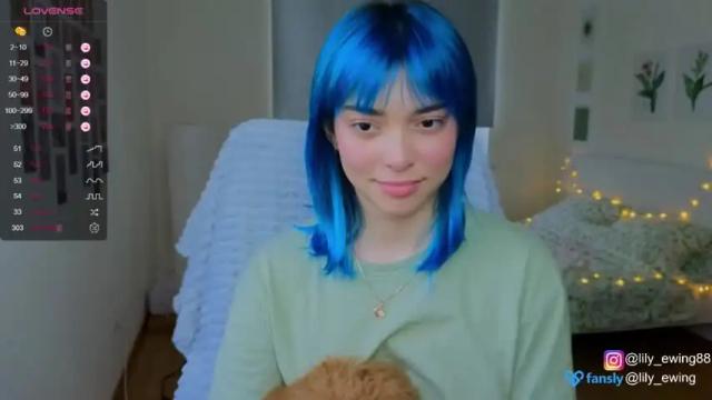 Image 3 of lily_ewing Stream on Chaturbate on 19 months ago
