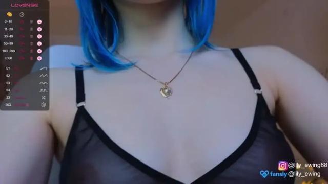Image 8 of lily_ewing Stream on Chaturbate on 17 months ago