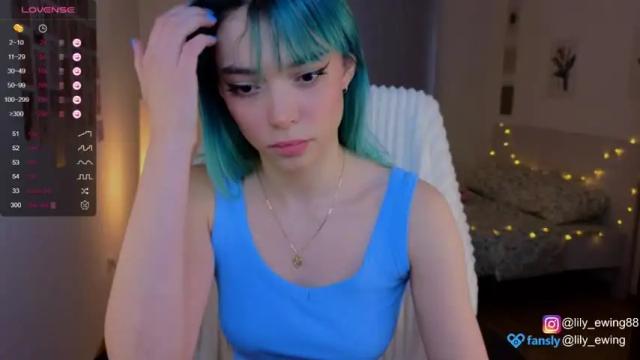 Image 2 of lily_ewing Stream on Chaturbate on 13 months ago