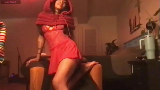 Image 3 of lily_henry Stream on Chaturbate on 26 days ago