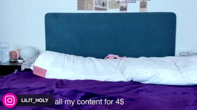 Image 10 of lily_holy Stream on Chaturbate on 16 months ago