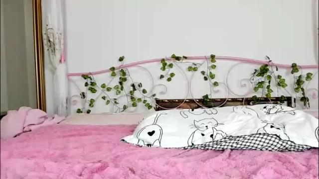 Image 4 of lily_holy Stream on Chaturbate on 2 months ago