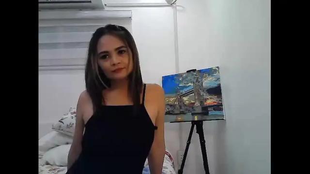 Image 4 of lily_mae_pinay Stream on Chaturbate on 20 months ago