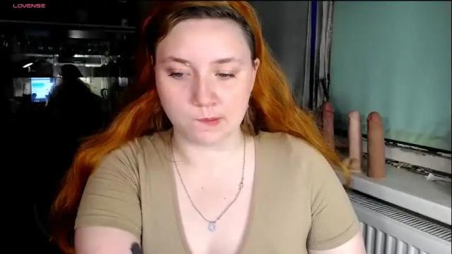 Image 2 of lily_shamy Stream on Chaturbate on 3 months ago