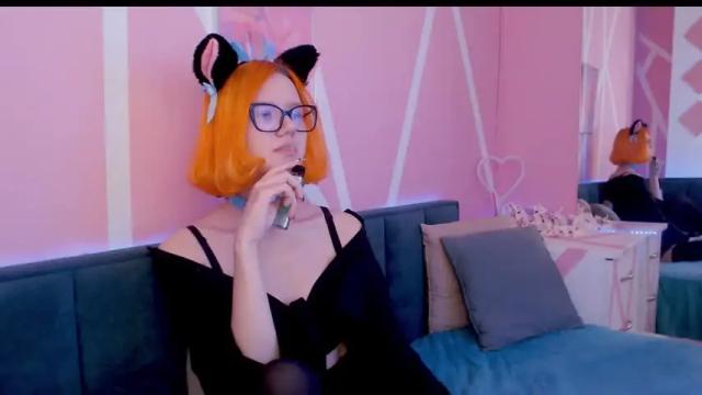 Image 3 of lily_sinn Stream on Chaturbate on 15 months ago
