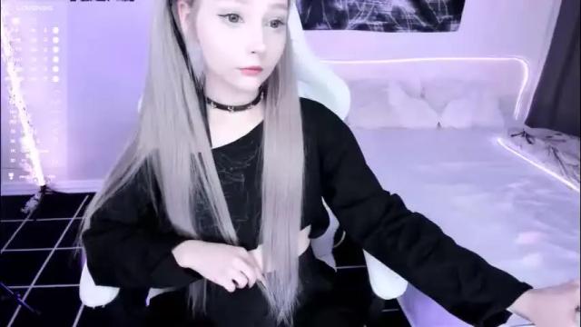 Image 3 of lily_weep Stream on Chaturbate on 1 month ago