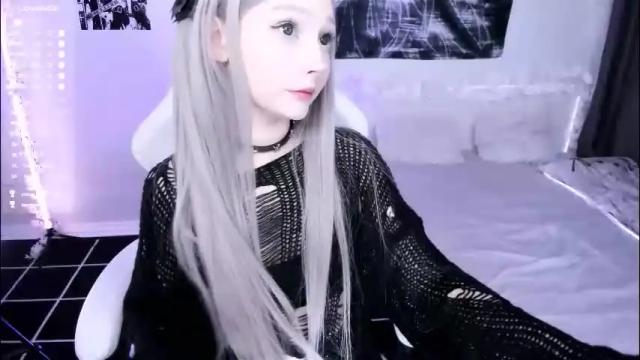 Image 4 of lily_weep Stream on Chaturbate on 18 days ago