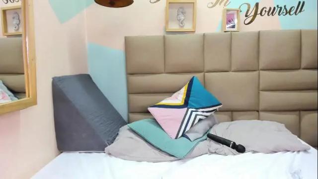 Image 8 of lilybaudyn_ Stream on Chaturbate on 11 days ago