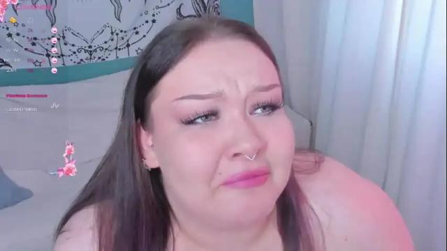 Image 10 of lilybelll Stream on Chaturbate on 3 months ago