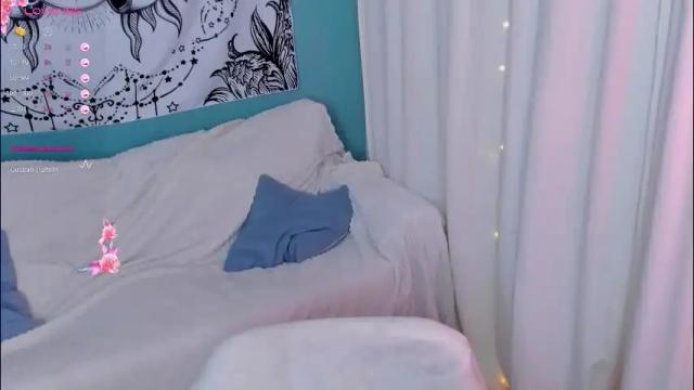 Image 11 of lilybelll Stream on Chaturbate on 2 months ago