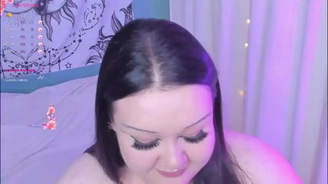 Image 3 of lilybelll Stream on Chaturbate on 2 months ago