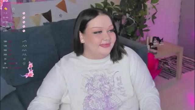 Image 7 of lilybelll Stream on Chaturbate on 1 month ago