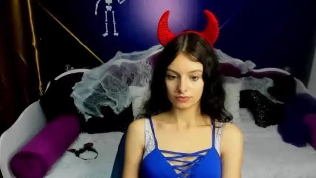 Image 8 of lilycandyc Stream on Chaturbate on 27 months ago