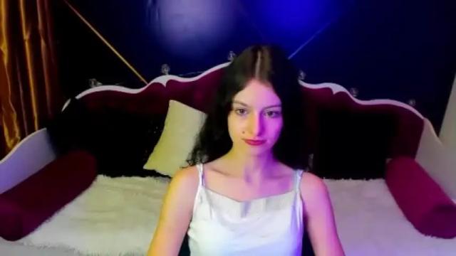 Image 7 of lilycandyc Stream on Chaturbate on 26 months ago