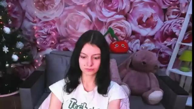 Image 12 of lilycandyc Stream on Chaturbate on 26 months ago