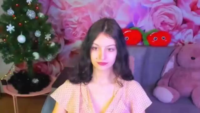 Image 3 of lilycandyc Stream on Chaturbate on 25 months ago