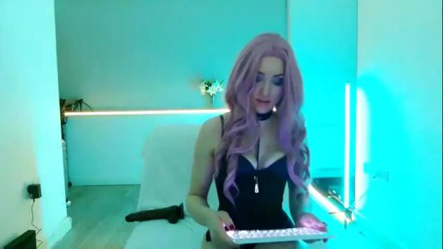 Image 12 of lilydunn Stream on Chaturbate on 3 months ago