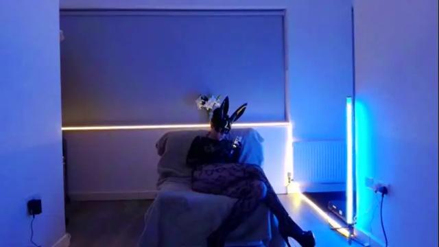 Image 12 of lilydunn Stream on Chaturbate on 2 months ago