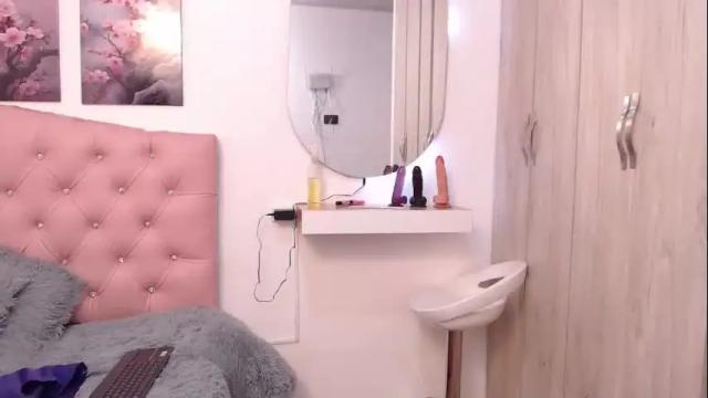 Thumbnail 3, lilyfox23's Stream at Chaturbate, 2 months ago