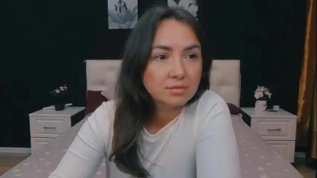 Image 4 of lilylegran Stream on Chaturbate on 21 months ago