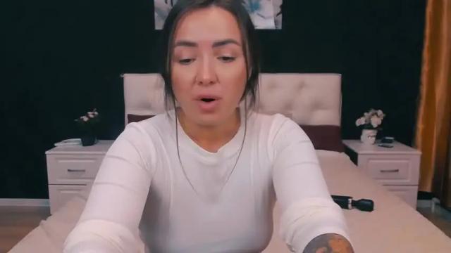 Image 3 of lilylegran Stream on Chaturbate on 20 months ago