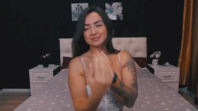 Image 2 of lilylegran Stream on Chaturbate on 20 months ago