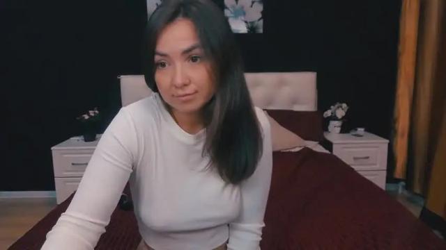 Image 11 of lilylegran Stream on Chaturbate on 22 months ago