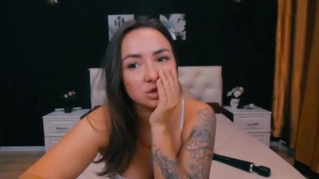 Image 2 of lilylegran Stream on Chaturbate on 20 months ago